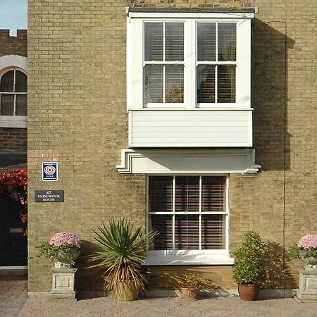 Bed and Breakfast Endeavour House Каус Экстерьер фото